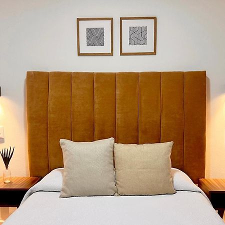Suites Ciento 37 León Eksteriør billede