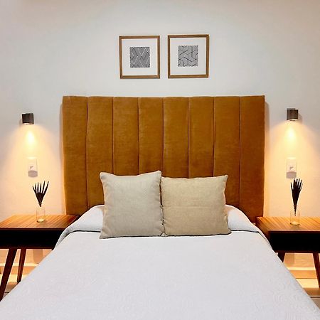 Suites Ciento 37 León Eksteriør billede