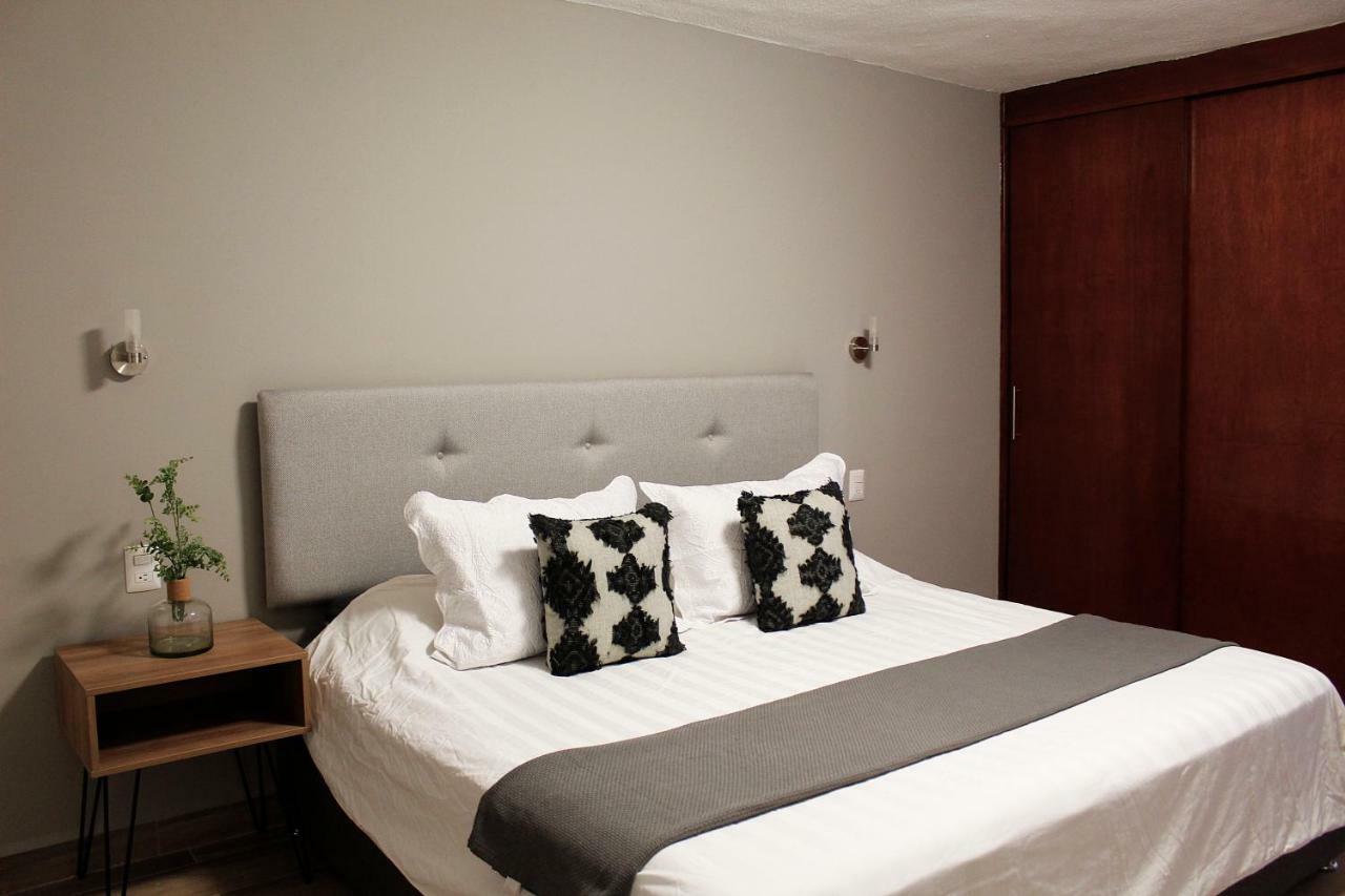 Suites Ciento 37 León Eksteriør billede