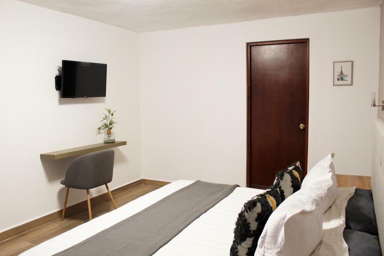 Suites Ciento 37 León Eksteriør billede