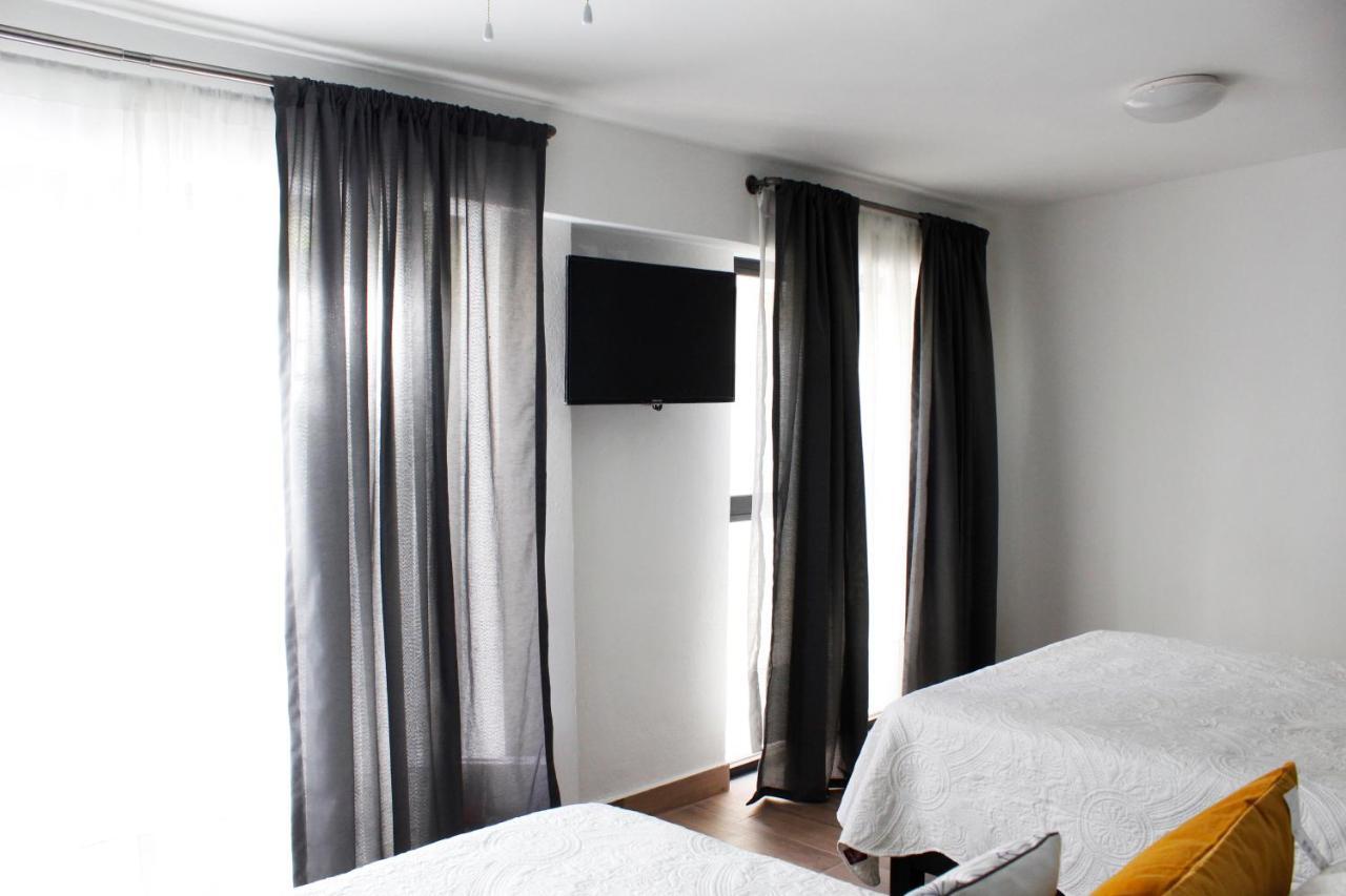 Suites Ciento 37 León Eksteriør billede