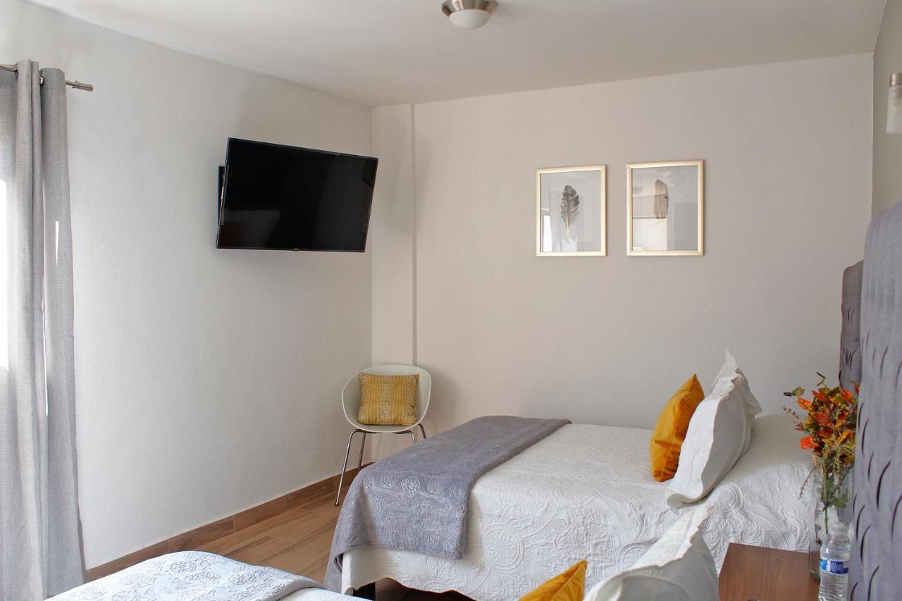Suites Ciento 37 León Eksteriør billede